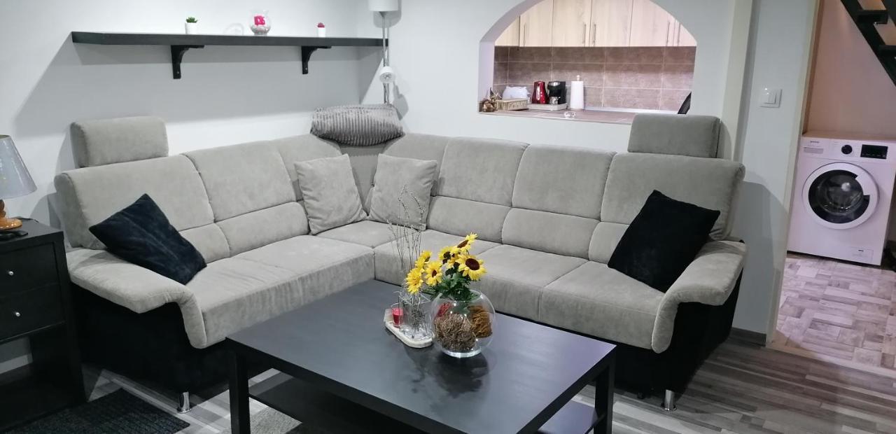 Little-Oasis Apartment Budapest Bagian luar foto